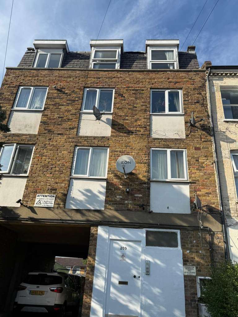 2 Bedroom Flat to Rent – Edmonton N9 | Company Lets Welcome | £1,750 PCM