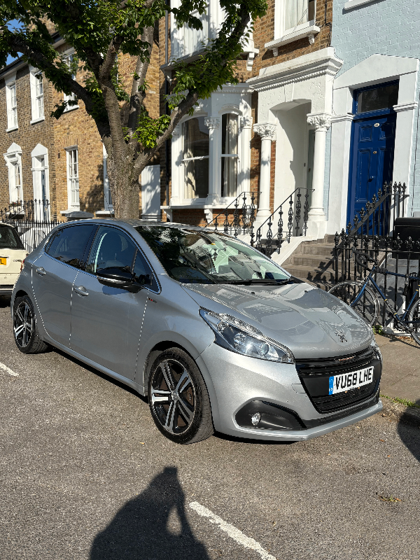 Peugeot, 208, Hatchback, 2018, Manual, 1199 (cc), 5 doors
