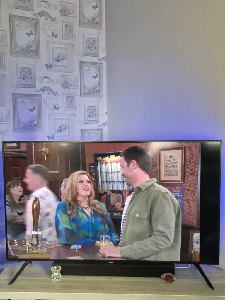 Samsung smart tv with lighting failure
