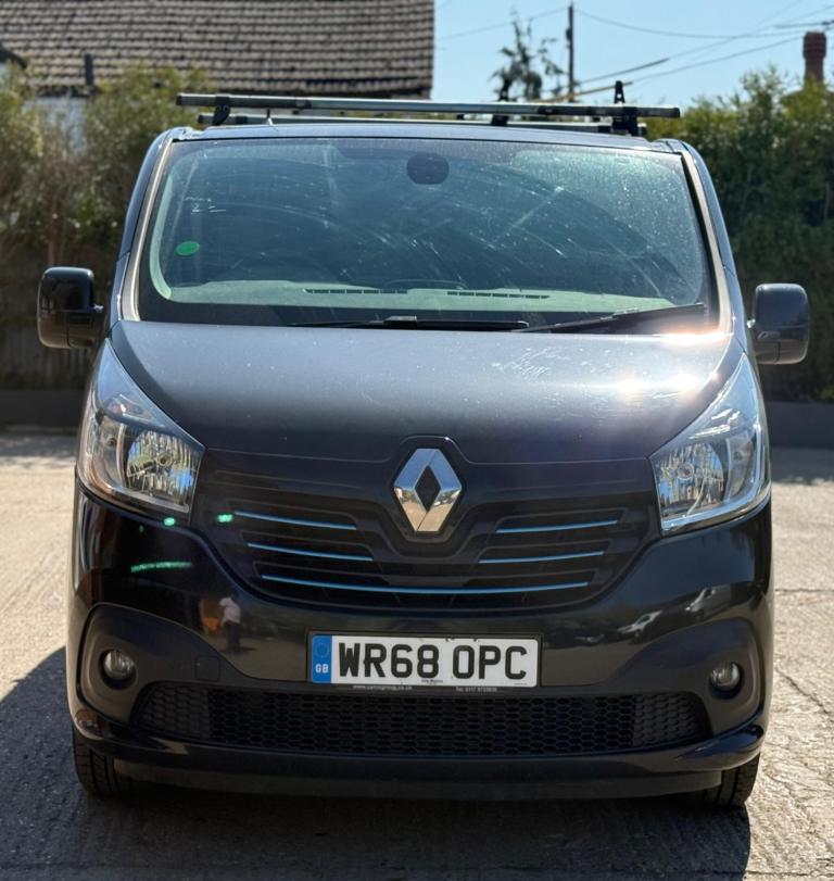 2018 Renault Trafic 1.6 dCi ENERGY 27 Sport Nav SWB Standard Roof Euro 6 (s/s)