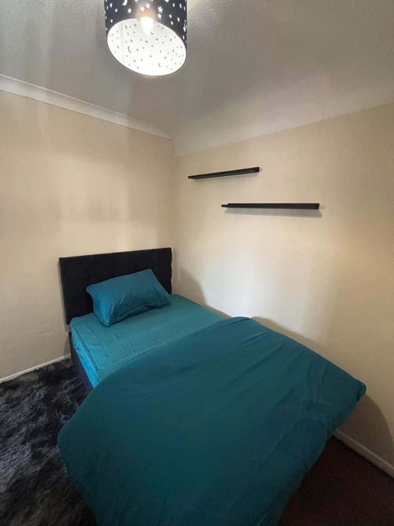 Double bedroom & own living area