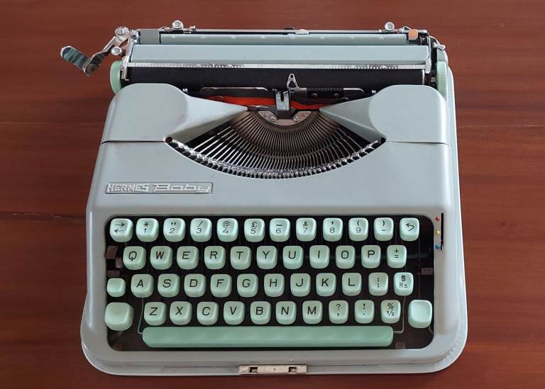 Hermes BABY vintage typewriter
