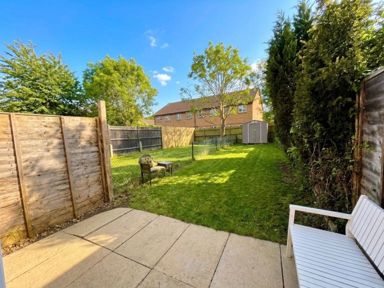 MUTUAL EXCHANGE ONLY – West London 2 Bed House (2 Toilets + Garden) → 3–4 Bed Wanted