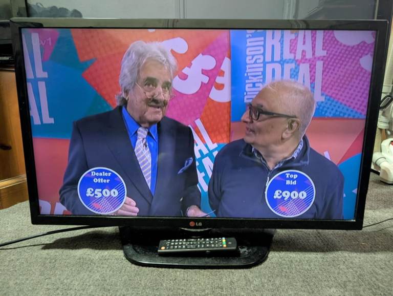 Lg 32inch LED hd TV.