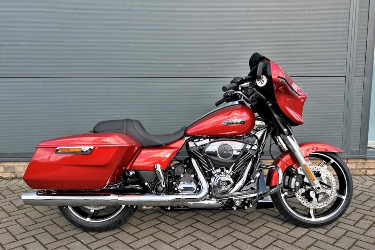 2024 Harley-Davidson TOURING FLHX STREET GLIDE Custom Manual