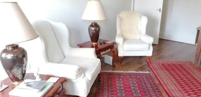 Lovely one bedroom flat furnished