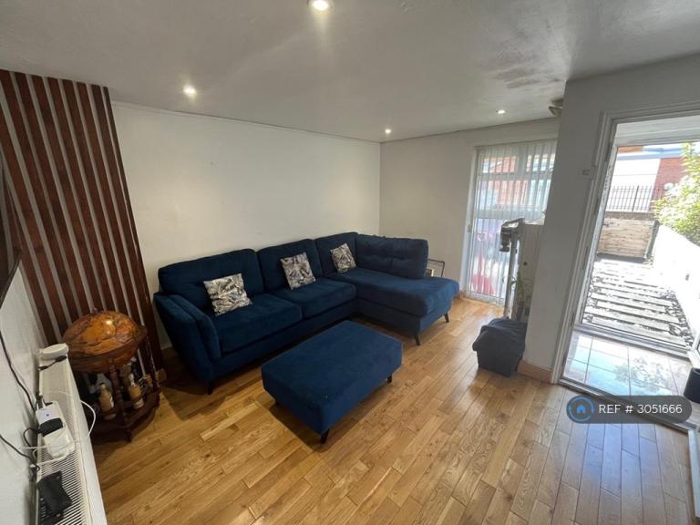 4 bedroom house in Flagg Court, South Shields, NE33 (4 bed) (#3051666)