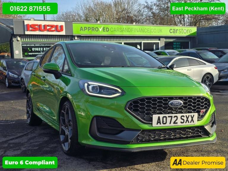 2022 Ford Fiesta 1.5T EcoBoost ST-3 hatchback in viper bright green with only 24,400 miles,  Hatc...