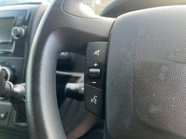 2022 Peugeot Boxer 2.2 BlueHDi 335 Professional Panel Van 5dr Diesel Manual L3 H2 Euro 6 (s/s) Pa...