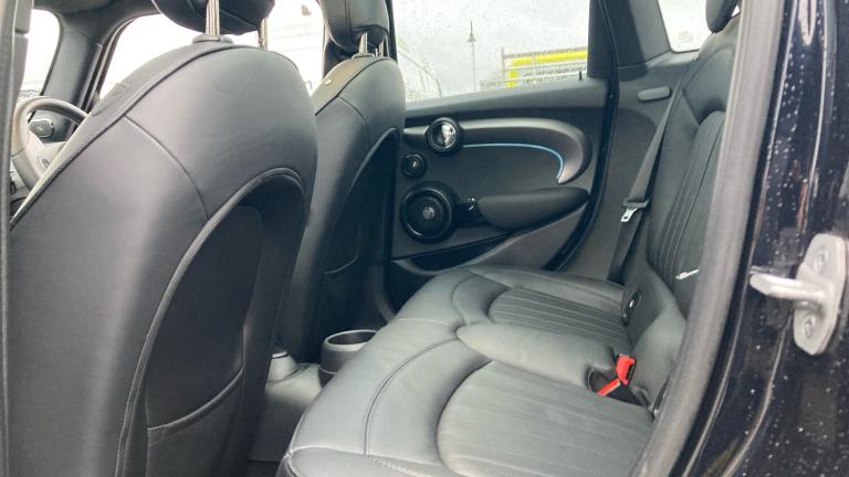 2023 MINI Cooper 2.0 S Exclusive 5dr Auto Petrol Hatchback Hatchback Petrol Automatic