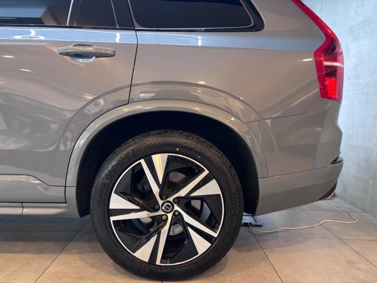 2021 Volvo XC90 2.0 B5 MHEV R-Design Auto 4WD Euro 6 (s/s) 5dr ESTATE Petrol/Electric Hybrid Auto...