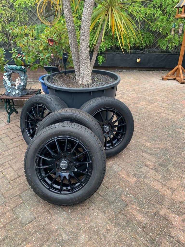 Set of 4 alloy wheels