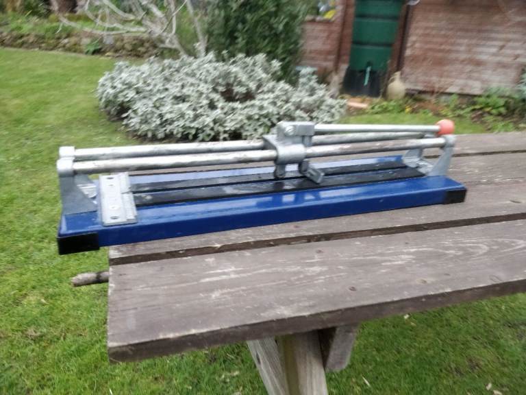 Professional Tile Cutter; wieghs 5 kg; 2 ft long; made in Germany