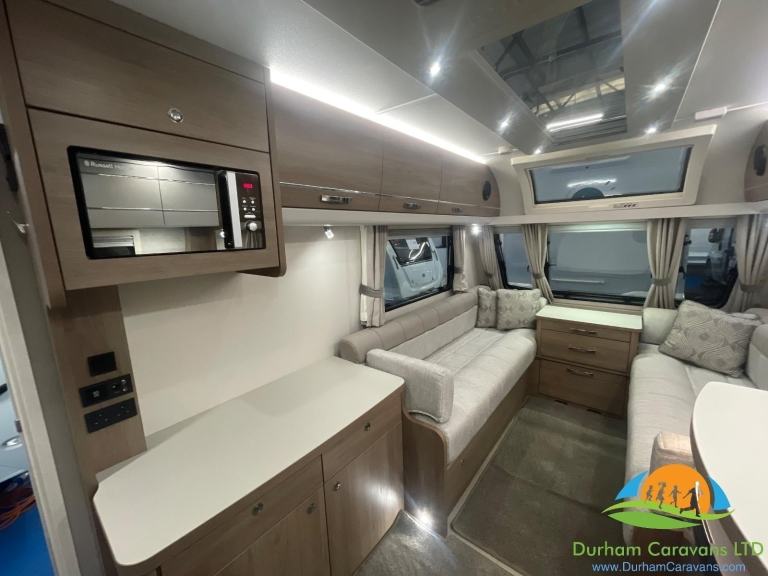 Compass Capiro 520 2021