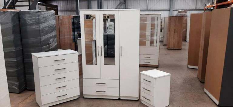 30% Off😍Brand New Fully Assembled Folding Door Wardrobes😍Pay After Satisfaction🚚Free Delivery