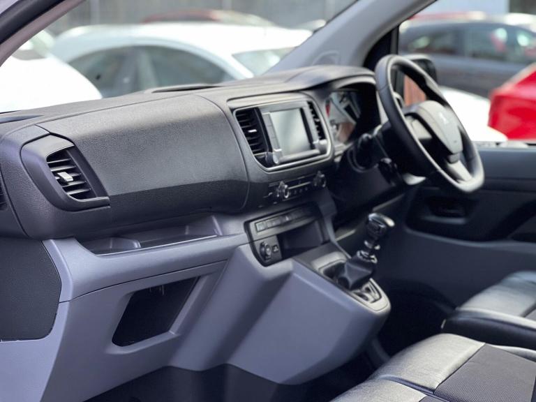 2021 Peugeot Expert 1.5 BlueHDi 1000 Professional Premium Standard Panel Van MWB Euro 6 (s/s) 6 P...