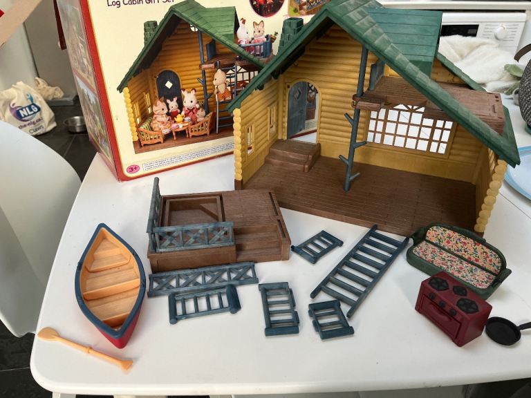 Sylvanian Families Log Cabin