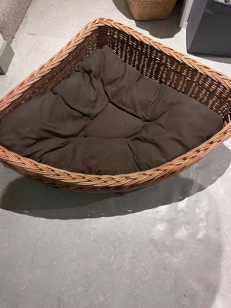 Lovely dog bed