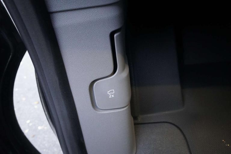 2025 Volkswagen Transporter 2.0 Transporter T28 Commerce Pro TDI + Delivery Miles + VW 5 Plus Pan...