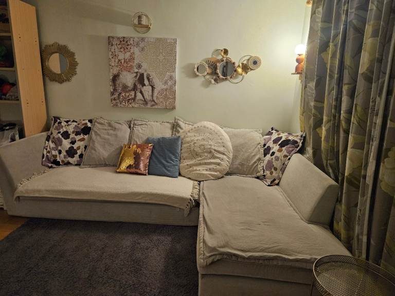 Corner sofa 290cm long