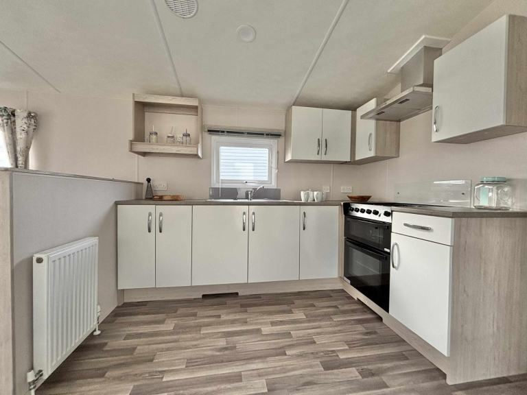STATIC CARAVAN FOR SALE AT BROADLAND SANDS HOLIDAY PARK -