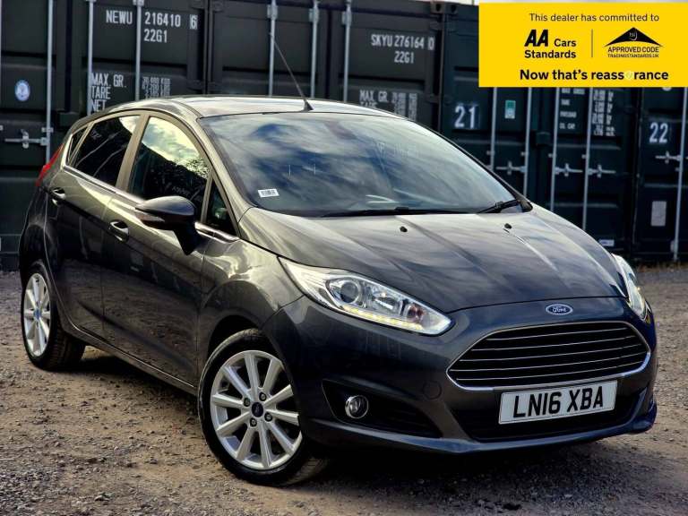 2016 Ford Fiesta 1.6 Titanium Hatchback 5dr Petrol Powershift Euro 6 (105 ps) Hatchback Petrol Au...