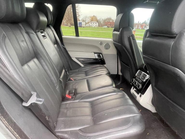 2015 Land Rover Range Rover 3.0 TDV6 Vogue 4dr Auto ESTATE DIESEL Automatic