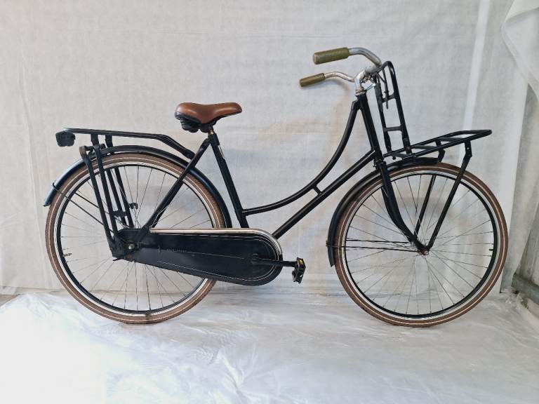  🚲🚲Pristine OMA FIETS Dutch City  Bike Single  Speed  M Frame Mudguards Back Rack Warranty  🚲