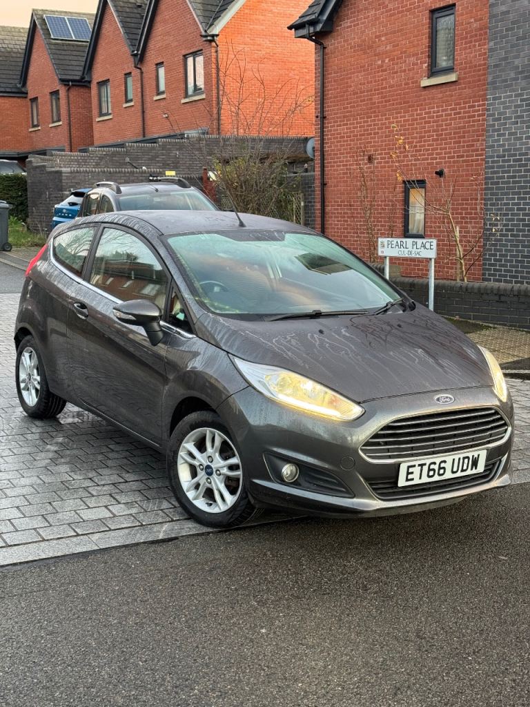 Ford fiesta 1.2 petrol - only has 65k mileage 