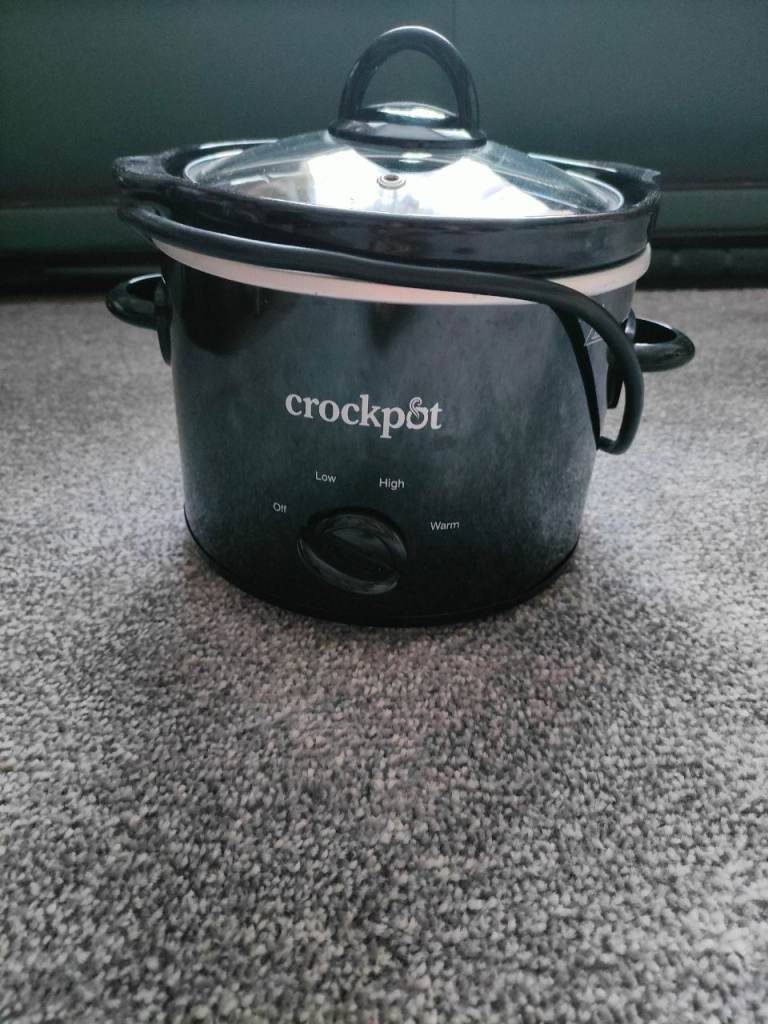 Crockpot Slow Cooker – Black, New Condition