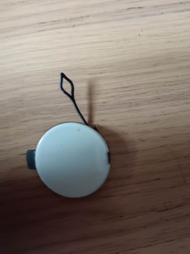 Mini R50/R52 rear bumper towing  eye cover, pepper white 