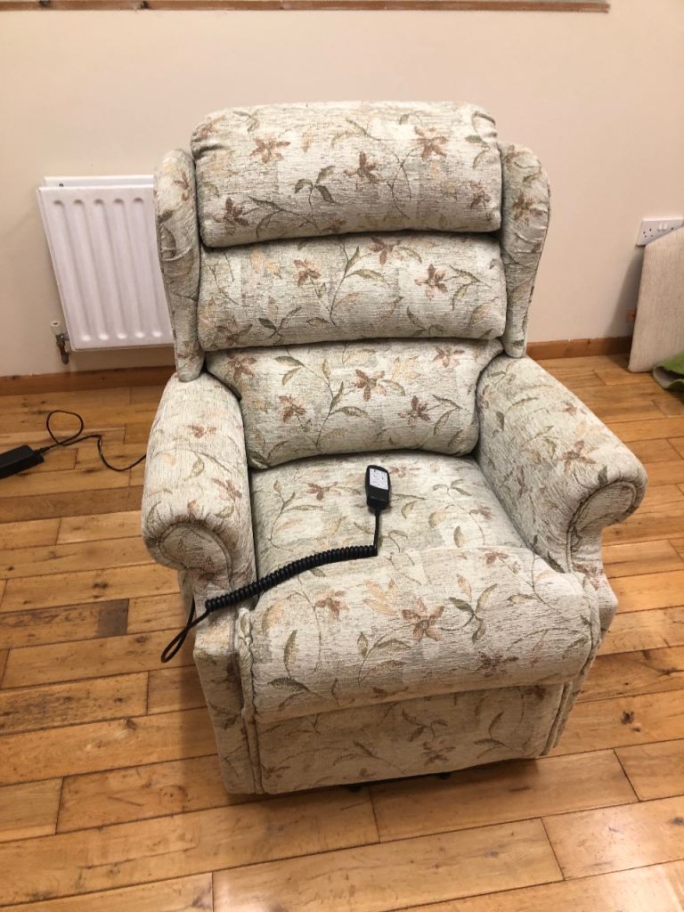 Electric Rise & Recline Chair 