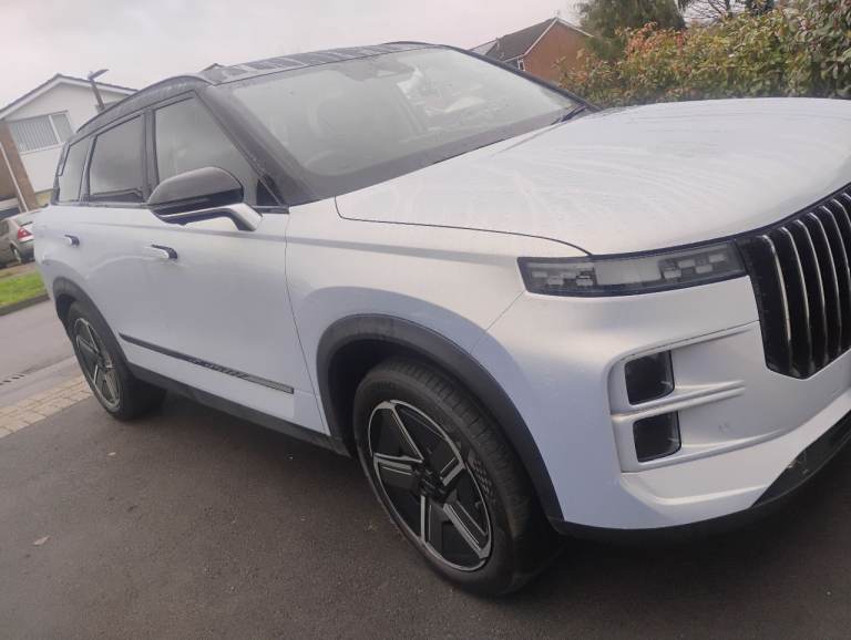 Jaecoo7 Luxury, auto plugin hybrid.