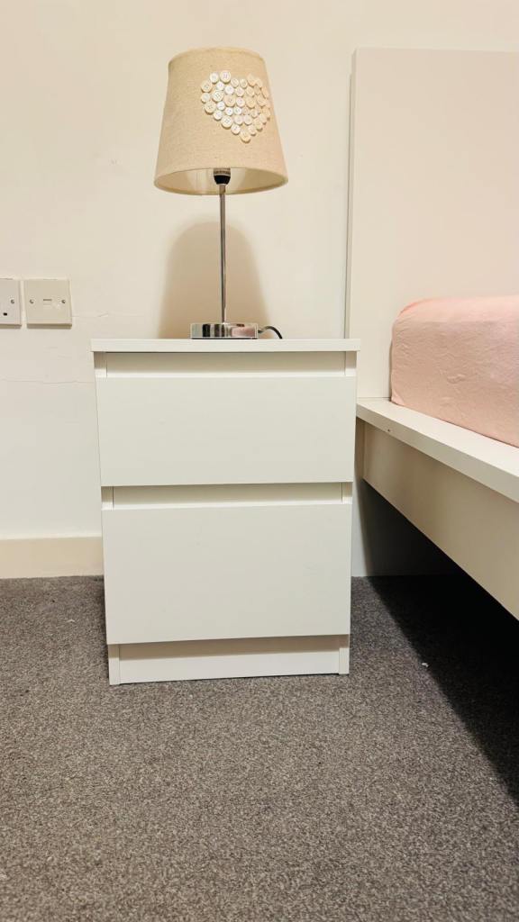White 2-Drawer Bedside Table –very  Good Condition