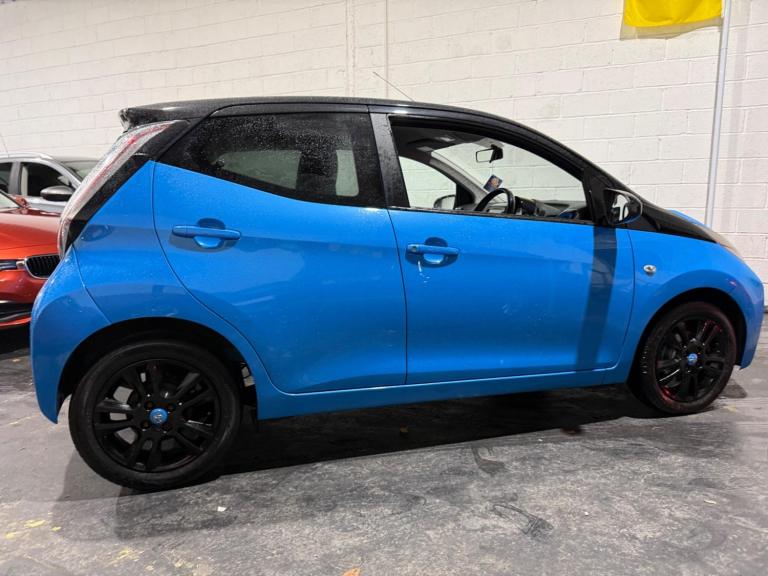 2016 Toyota AYGO 1.0 VVT-i x-cite Euro 6 5dr HATCHBACK Petrol Manual