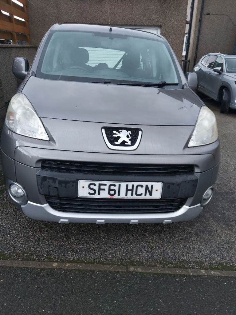 Peugeot, PARTNER TEPEE, MPV, 2011, Semi-Auto, 1560 (cc), 5 doors