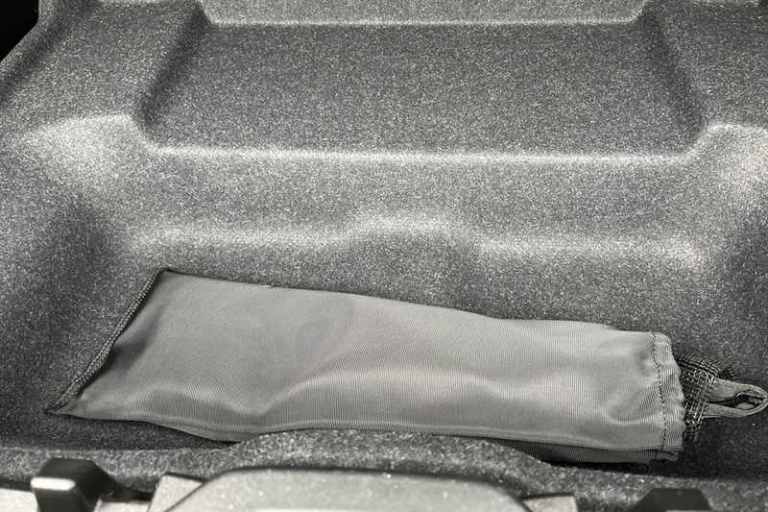 2020 Volvo XC40 2.0 D4 Inscription Pro SUV 5dr Diesel Auto AWD Euro 6 (s/s) (190 ps) SUV Diesel A...