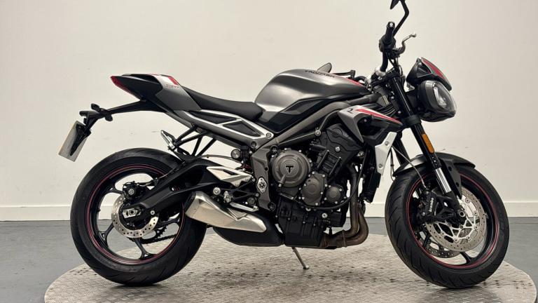 2021 Triumph Street Triple R (20MY) ROADSTER Petrol Manual