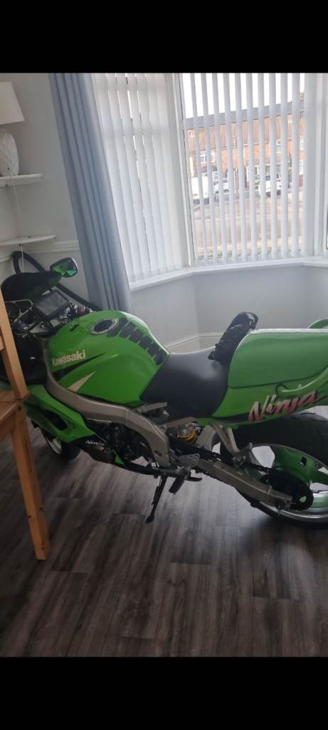 Kawasaki, Ninja ZX 6, 1999, 599 (cc)