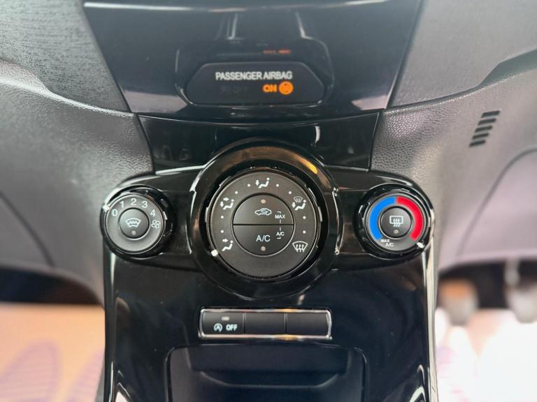 2016 Ford Fiesta 1.0 EcoBoost Zetec 5dr HATCHBACK PETROL Manual