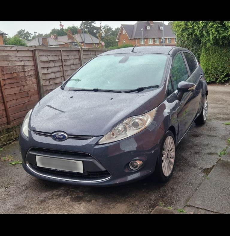2012 FORD FIESTA 1.4diesel - TITANIUM - HEATED SEATS + CRUISE