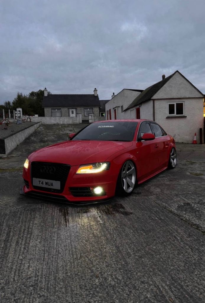 Audi, A4, Saloon, 2010, Manual, 1968 (cc), 4 doors