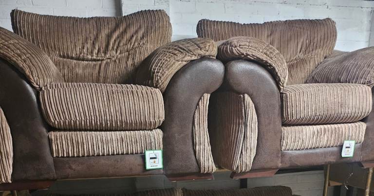 Exdisplay dfs x2 cuddle chair 