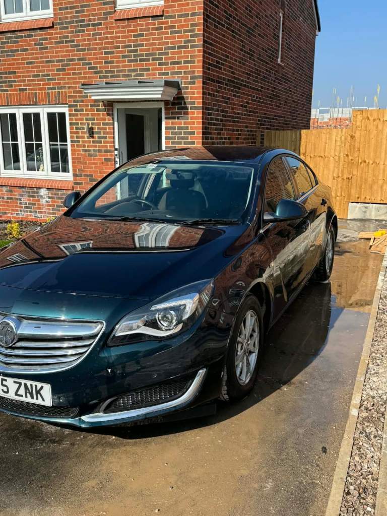 Vauxhall insignia