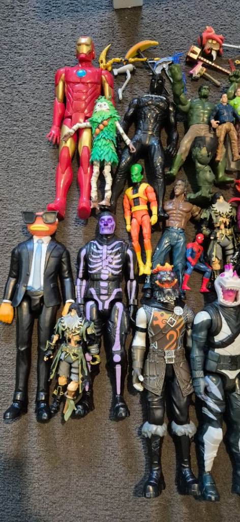 Action figures 