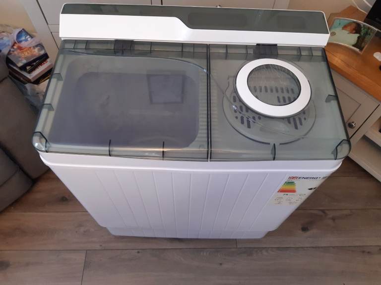 Twin tub caravan wash and spin