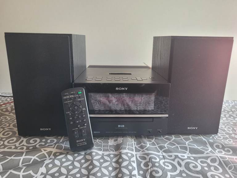 Sony Micro HiFi System CMT-BX77DBi – DAB Radio, CD Player, Speakers + Remote
