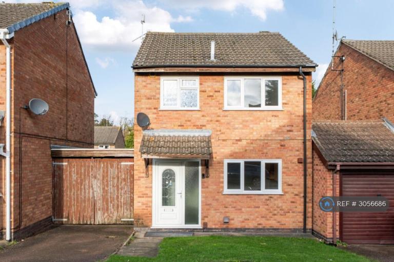 3 bedroom house in Birkenshaw Road, Leicester, LE3 (3 bed) (#3056686)