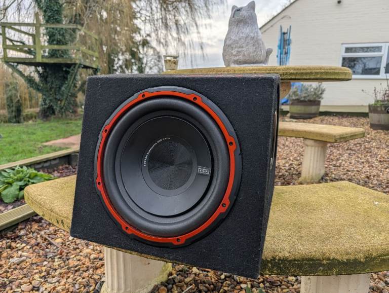 Edge 12 inch subwoofer and amp 