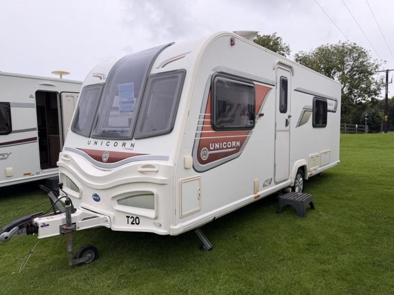 2013 BAILEY UNICORN CADIZ 4 Berth fixed single beds